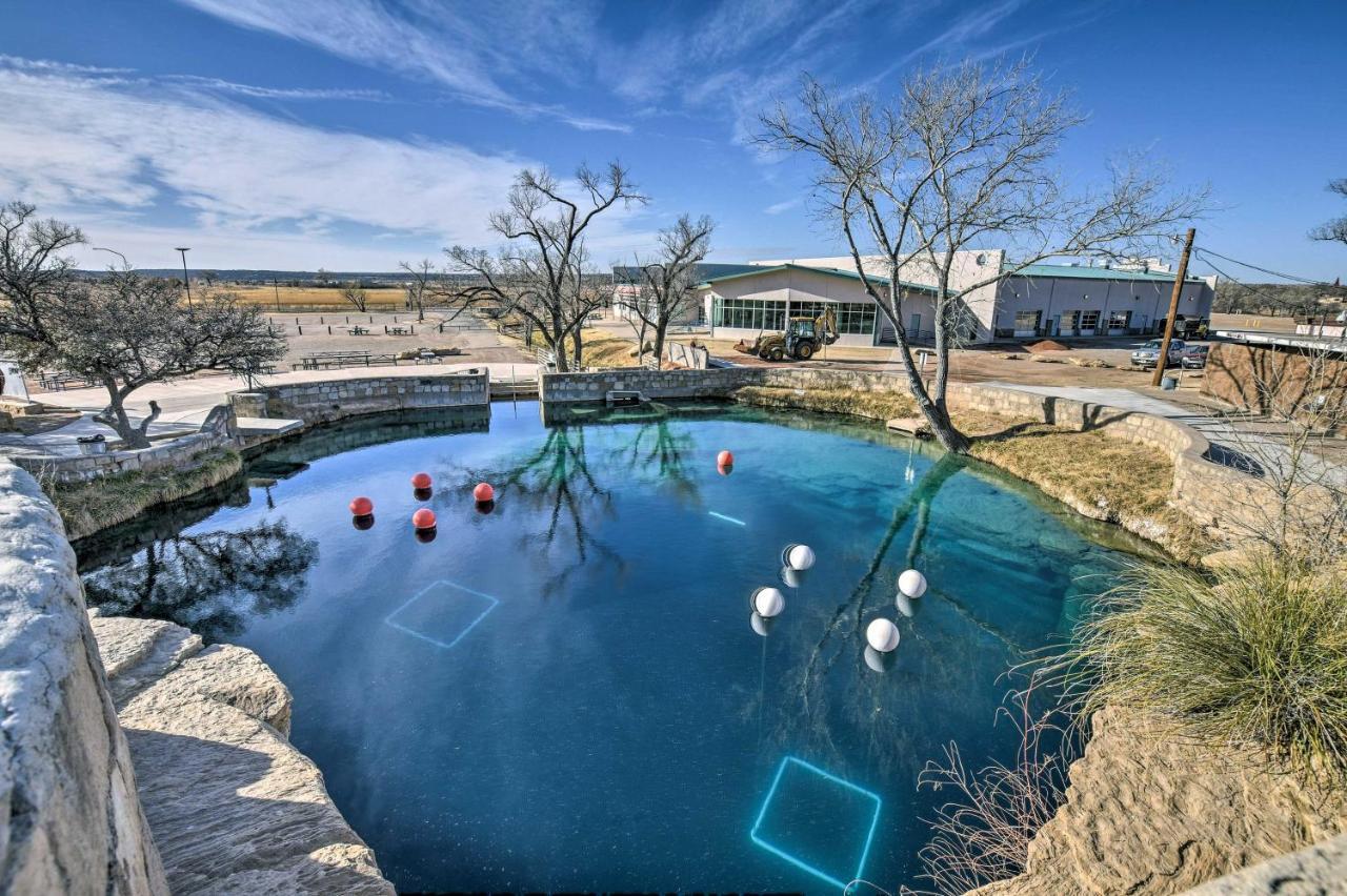 Charming Santa Rosa Home With Mountain Views And Porch Exteriör bild